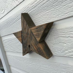 Meet your Posher, Joelle